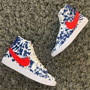 NWT Nike Blazer Mid
